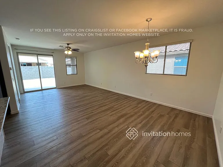 17950 W Tina Ln — Photo 2