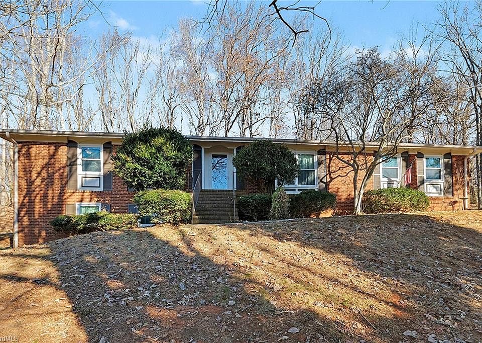 1st image of 2165 Forest Haven Dr