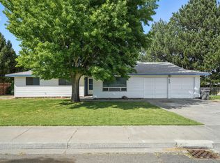 920 W 14th Pl, Kennewick, WA 99337
