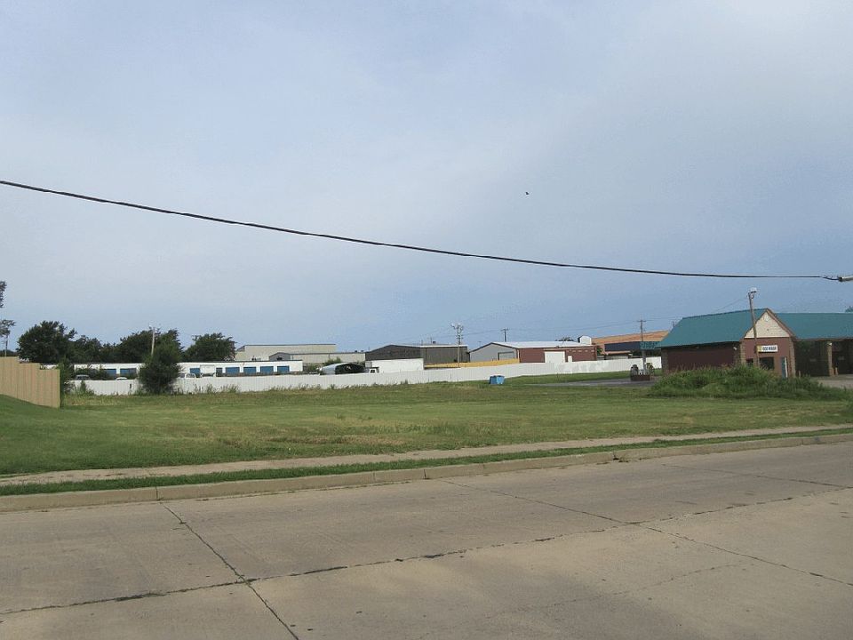 2nd image of 6275 N. Mueller