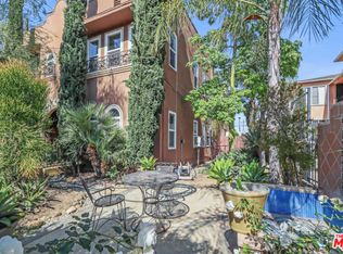 1371 S Cloverdale Ave, Los Angeles, CA 90019