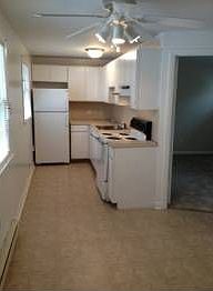2nd image of 216 Fountain St