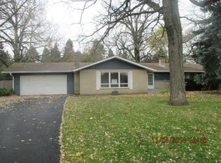 1016 Bough Ct, Gurnee, IL 60031
