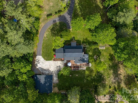 2nd image of 19 Chipping Green Dr
