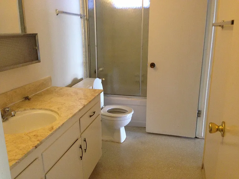 13780 Nogales Dr — Photo 8