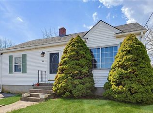 70 East St, West Warwick, RI 02893