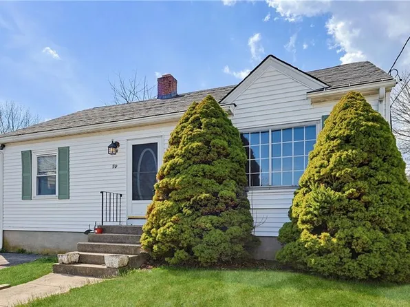 70 East St, West Warwick, RI 02893