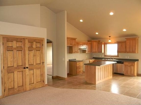 4th image of N6037 Highland Hills Dr