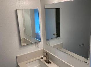 320 S Alexandria Ave #207, Los Angeles, CA 90020