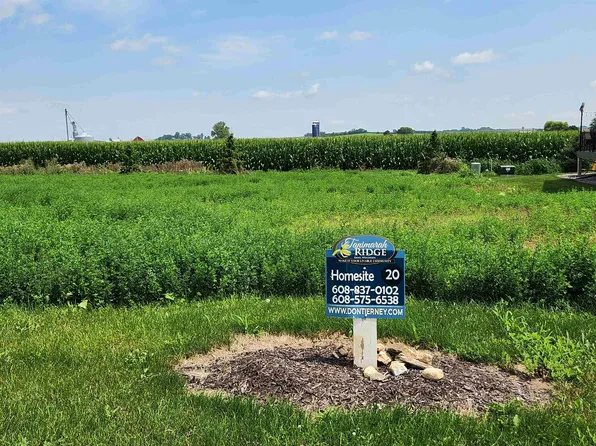859 Capitol Dr, Dane, WI 53529