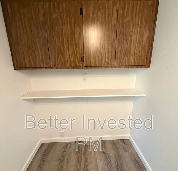 745 S Dora St #H — Photo 12