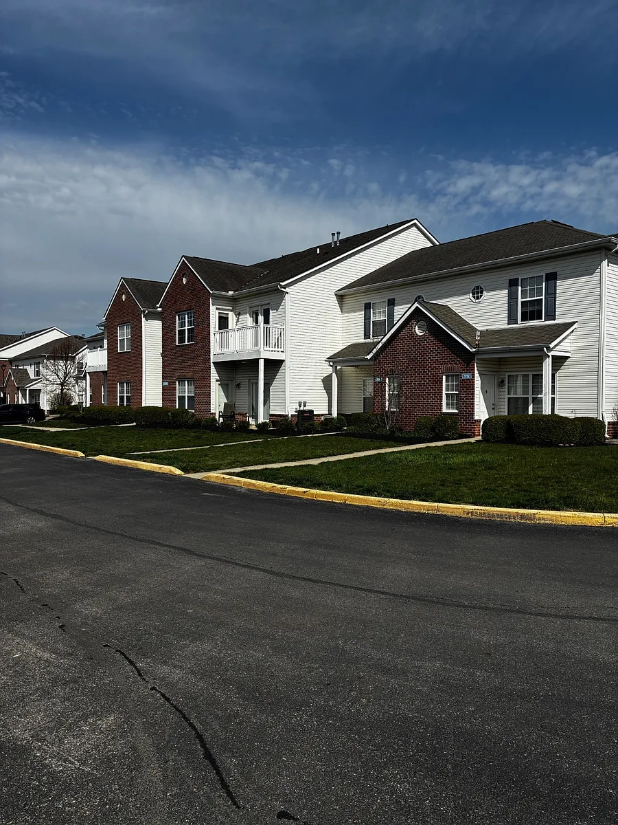 Building Photo - Chantry Village Apartments