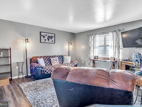 4th image of 436 Appaloosa Way