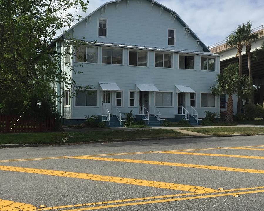 RiverPark Place Apartments