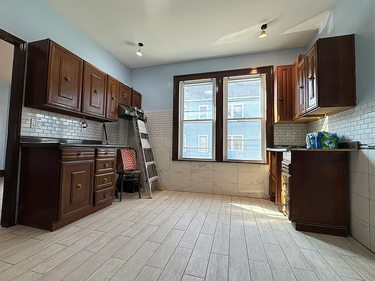 48 Domedion Ave #1 — Photo 11