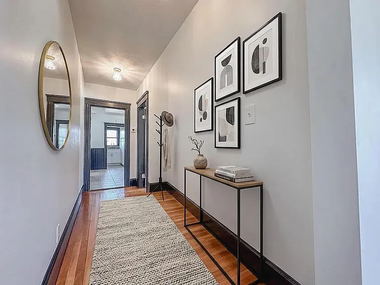 48 Waltham St — Photo 17