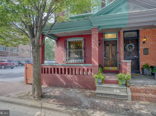 708 W 11th St, Wilmington, DE 19801