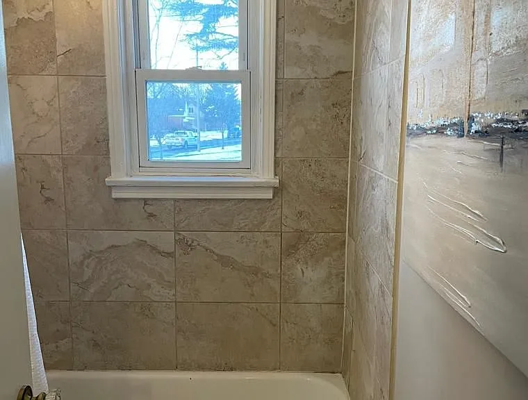 41 Belleview Ave E #UPPER — Photo 12