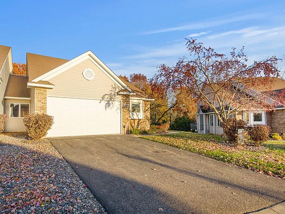 2nd image of 4834 Moon Lake Cir