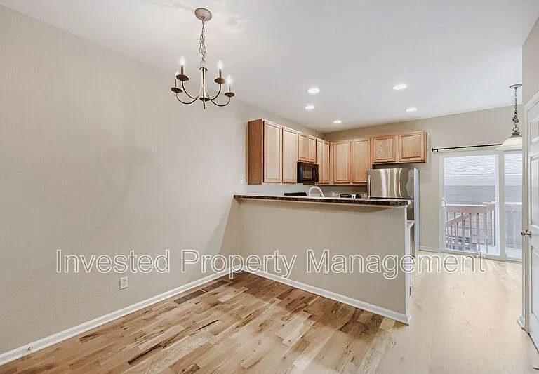 3939 W 118th Pl — Photo 4