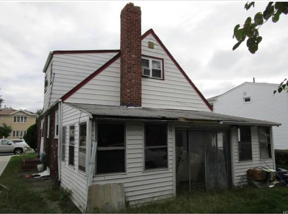 2nd image of 13240 155th St