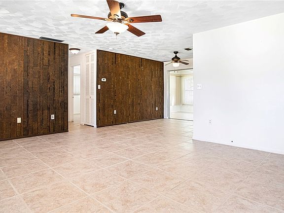 4th image of 27500 Tierra Del Sol Ln