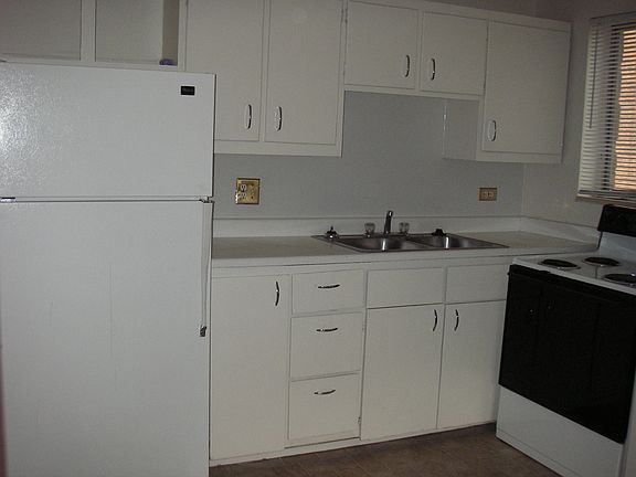 5th image of 1265 N Colorado Blvd APT 8
