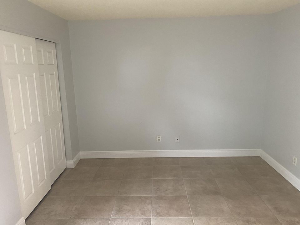 1st image of 700 Magnolia Ave #5