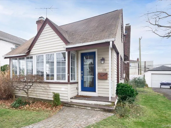 48 Rosebud Avenue, Merrick, NY 11566