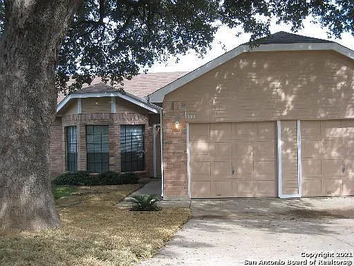 3 bed, 2.0 bath, 1507 sqft, $1,650 — Photo 2