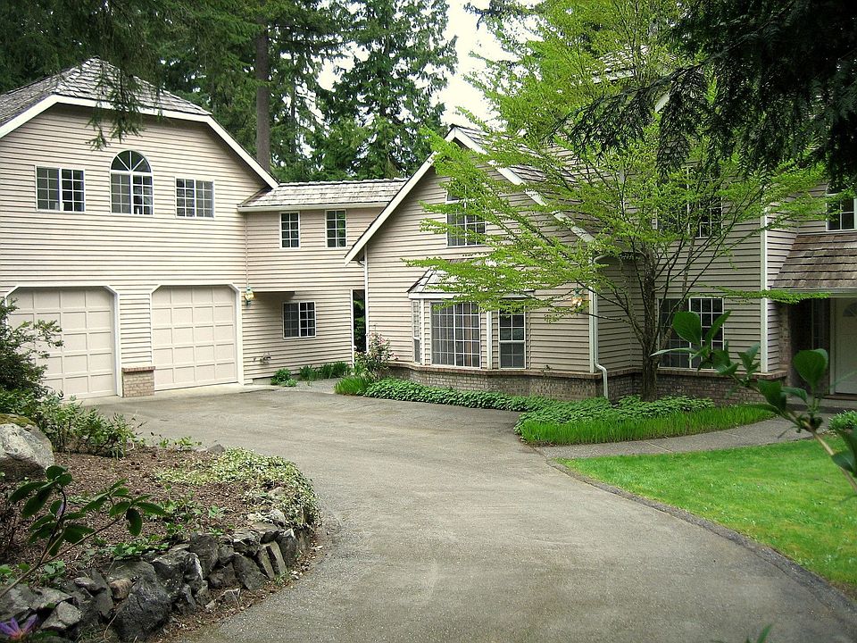 3Bdrm with 2Bdrm Apt.