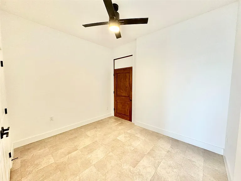 2102 Mechanic St #305 — Photo 18