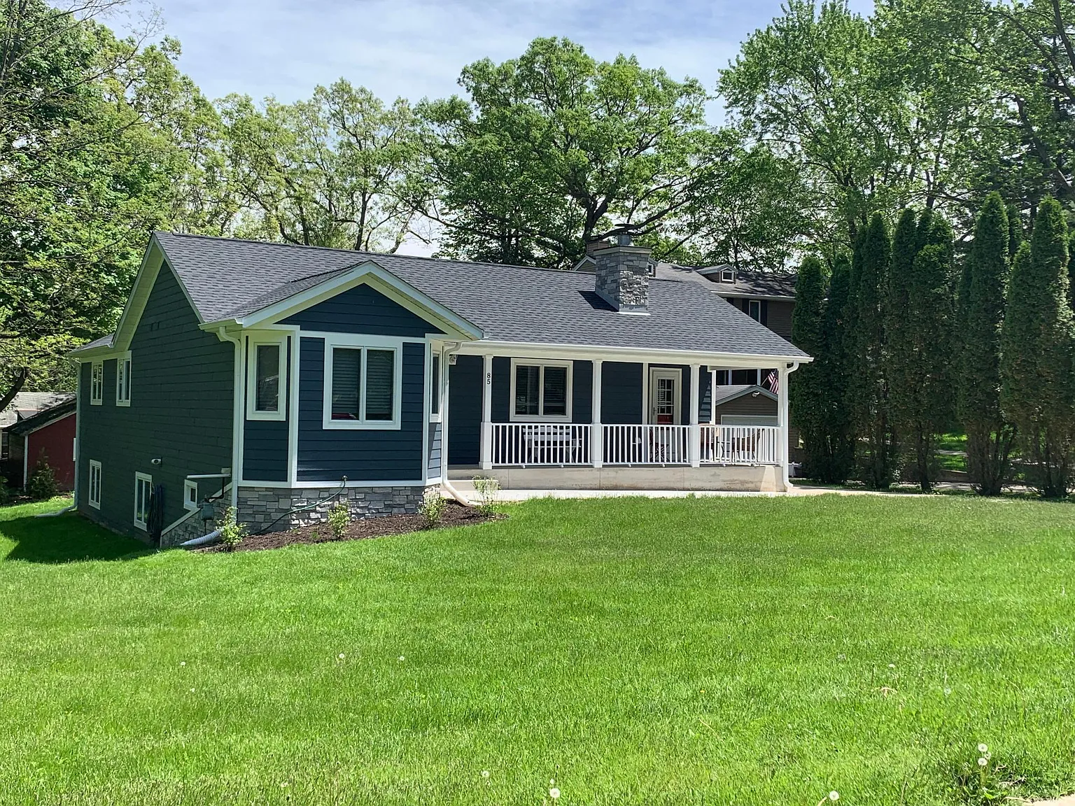 5 bed, 3000 sqft, $3,300 — Photo 3