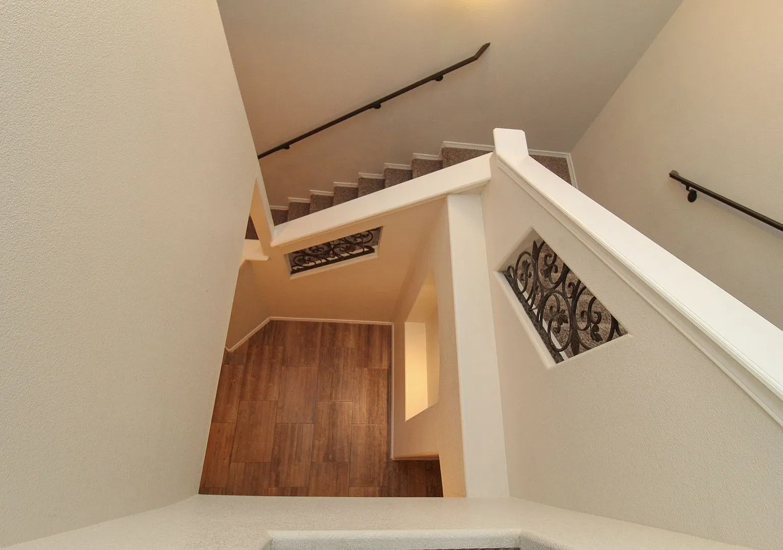 2144 Robert Drennan — Photo 4
