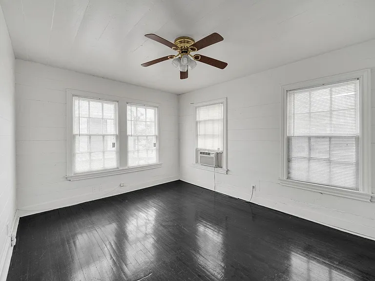 1947 Richmond Ave #B — Photo 5