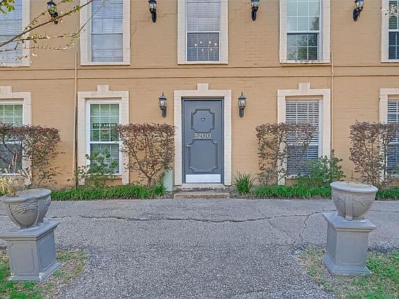 4th image of 5200 Arboles Dr APT 4