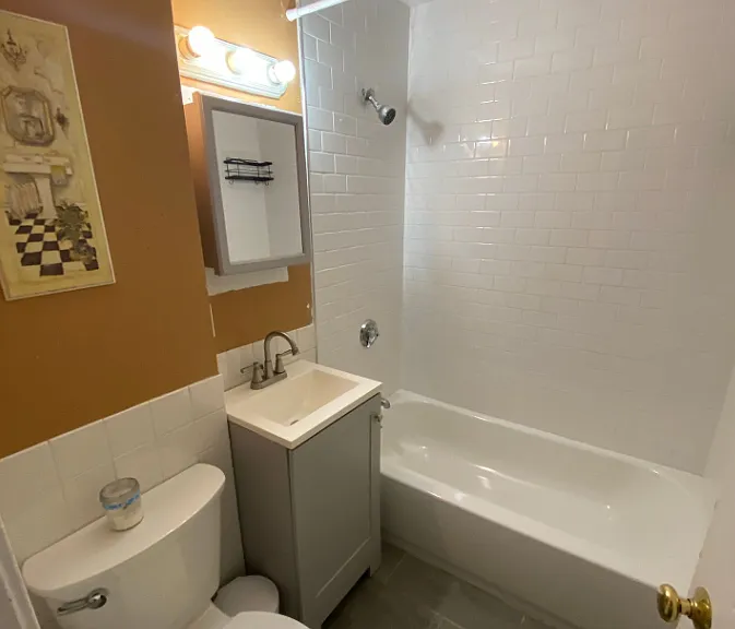 822 Huntington Ave #4R — Photo 7