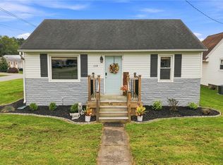 1318 10th St, Vienna, WV 26105
