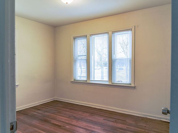 3rd image of 25941 Lake Shore Blvd APT 1