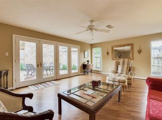 822 Fleetwood Place Dr, Houston, TX 77079