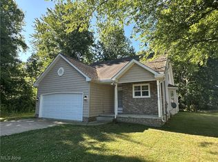 9384 Jordan Dr, Mentor, OH 44060