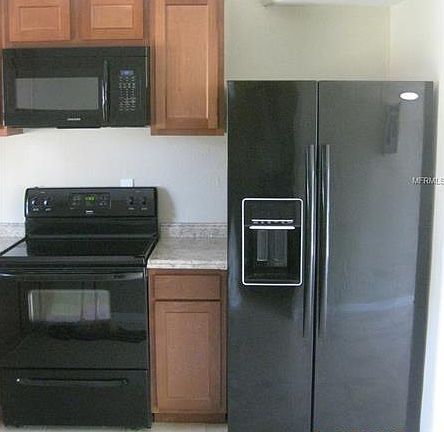 4th image of 435 Dorothy Ave