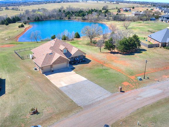 3rd image of 8295 Moose Rdg