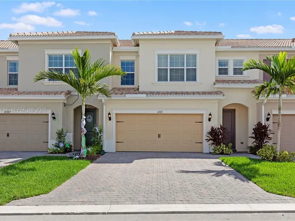 1101 Banyan Dr, Hollywood, FL 33021