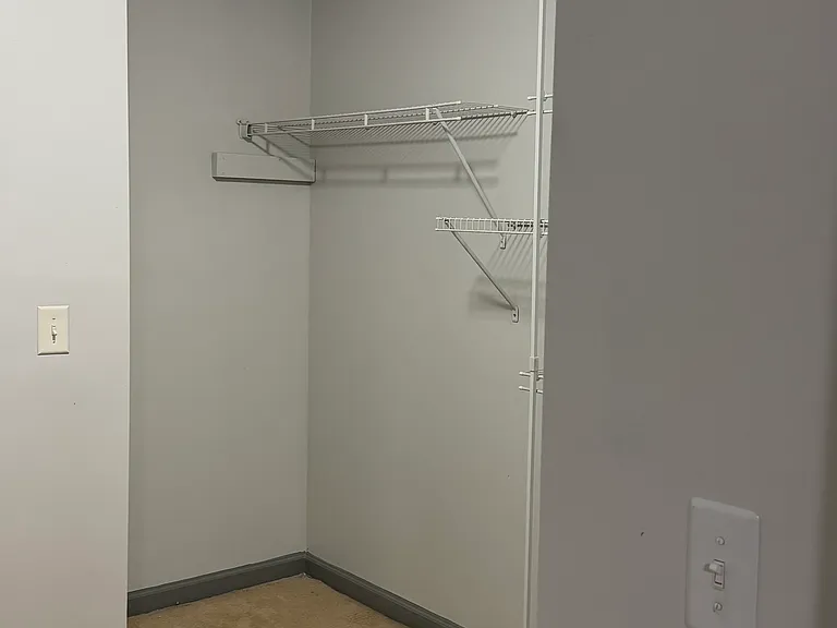 6017 Riverside Run Ct — Photo 31