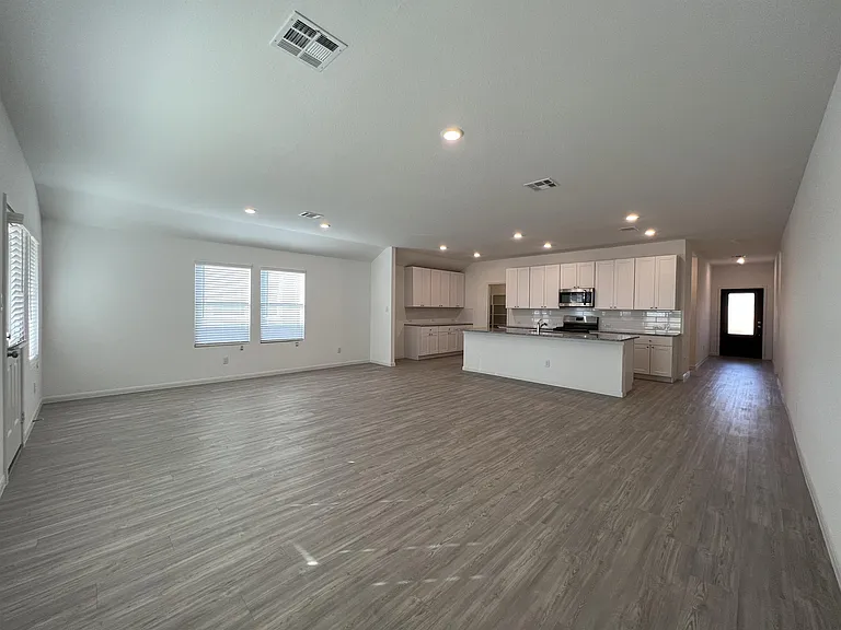 7010 Pail Pl — Photo 14