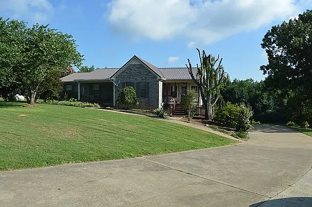 7145 US Highway 72 — Photo 2
