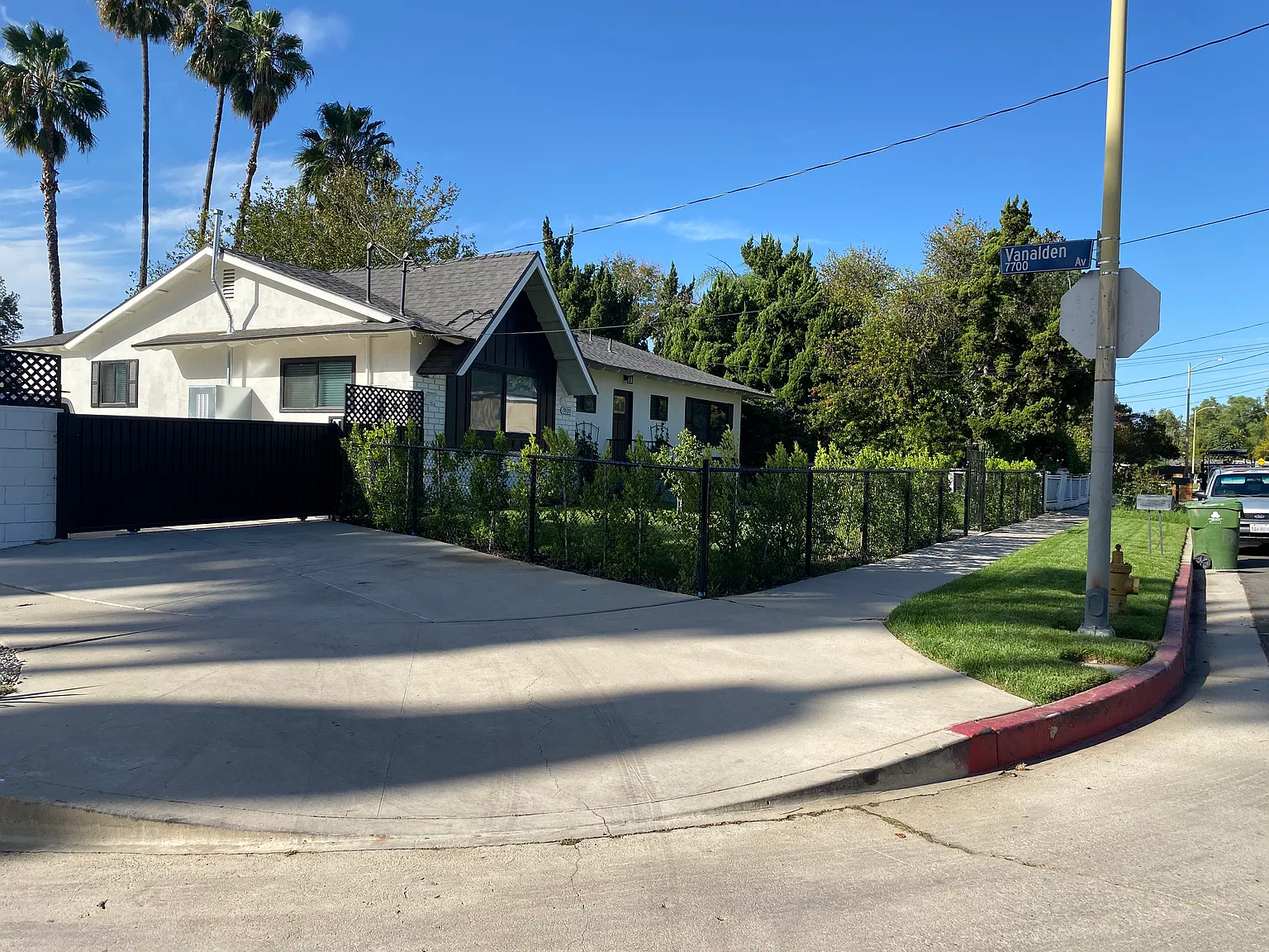 19100 Stagg St — Photo 3