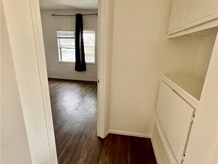 129 W Palmyra Ave — Photo 26