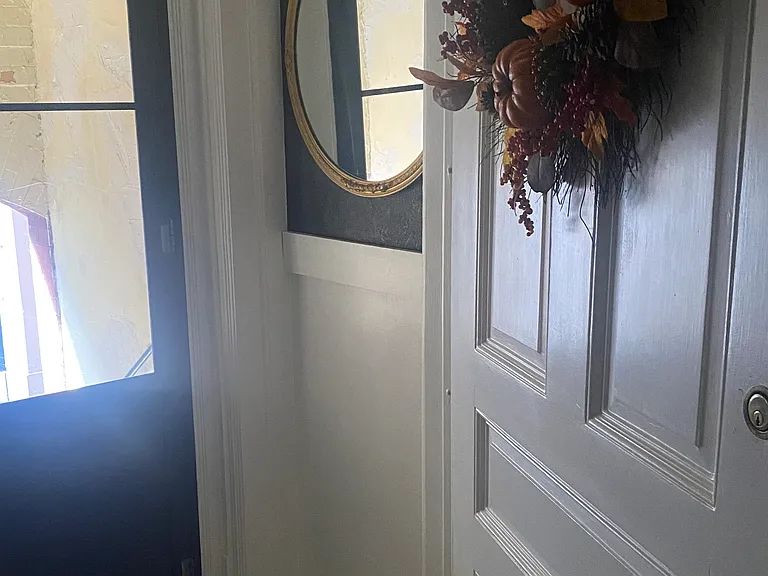32 Linwood Ave — Photo 2